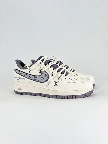 NIKE DUNK SB LOW