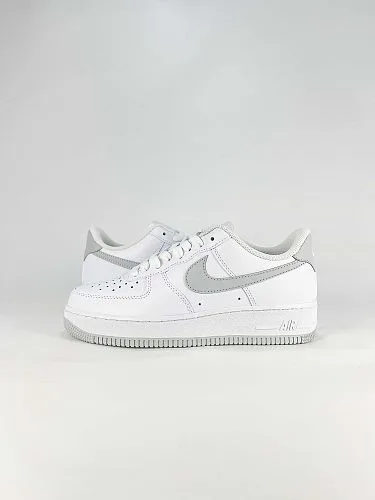 Nike Air Force1 07 low ：DC2911 100