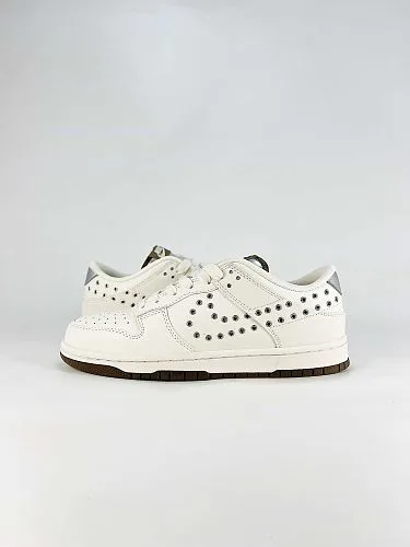 NIKE DUNK SB LOW nuevo colorway SB