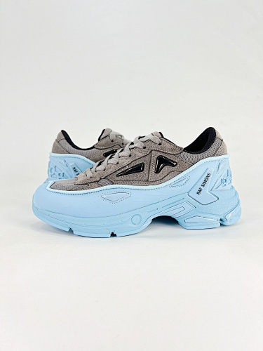 RAF SIMONS RESPONSE TRAIL"