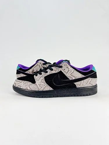 NIKE DUNK SB LOW