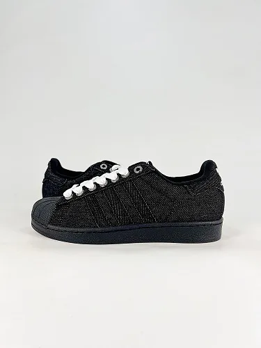 Adidas Originals Superstar IInuevo colorway