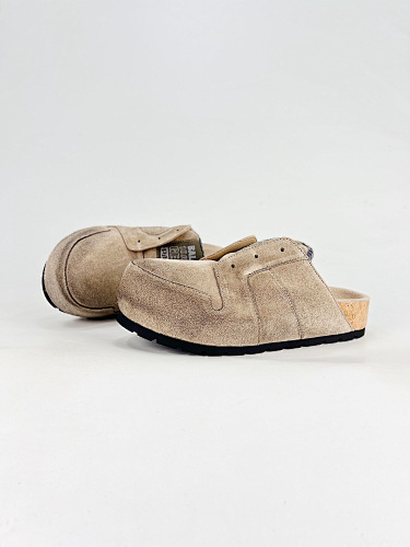 BalenciagaBalenciaga Dumbo chanclas