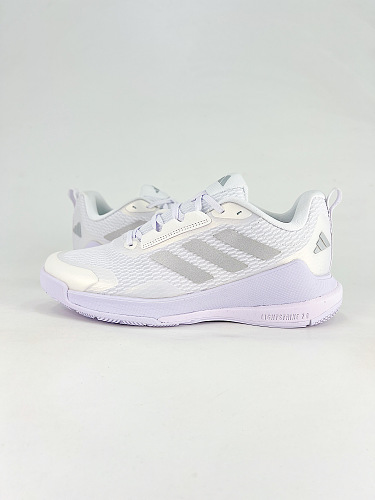 adidas Novaflight 2 M low top