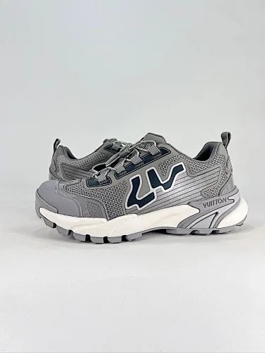 LOUIS VUITTON Runner Tatic