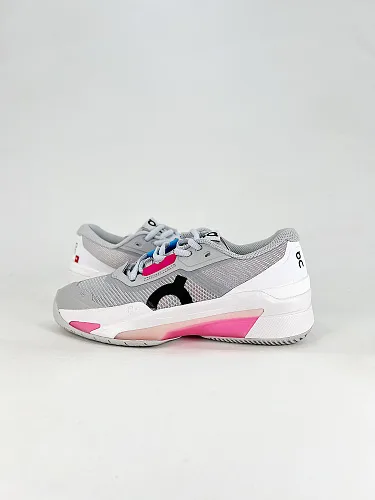 vOnOn THE ROGER Pro Fire low top