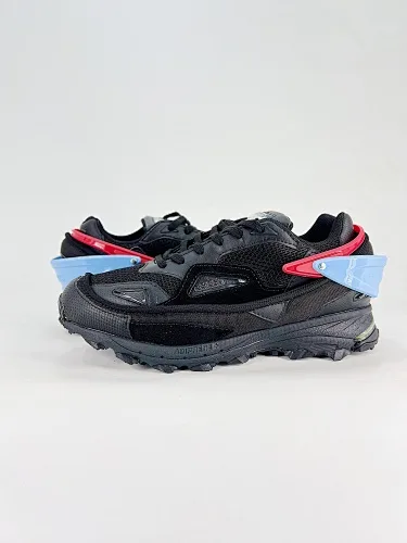 RAF SIMONS RESPONSE TRAIL""