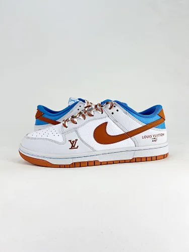 NIKE DUNK SB LOW