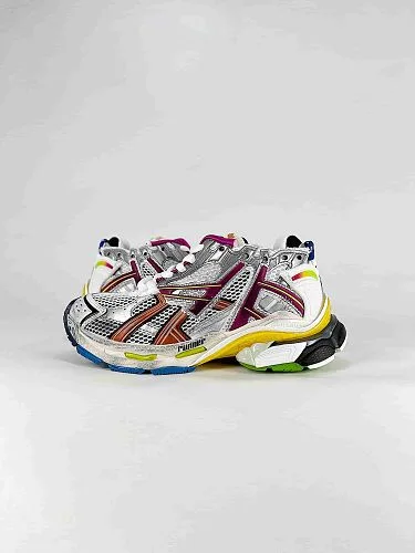 BalenciagaBalenciaga