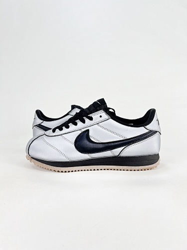 W NIKE CORTEZ new colorway casual