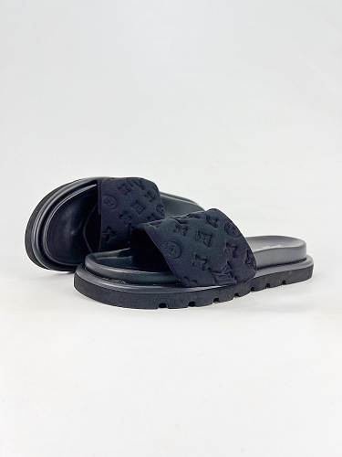 LOUIS VUITTON Pool Pillow Comfort Size: 36 37 38 39 40 41 42 43 44 45 46 47
