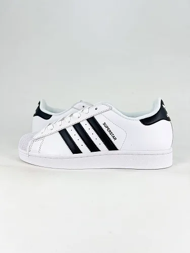 Adidas Originals Superstar IInuevo colorway