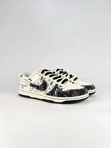 NIKE DUNK SB LOW nuevo colorway