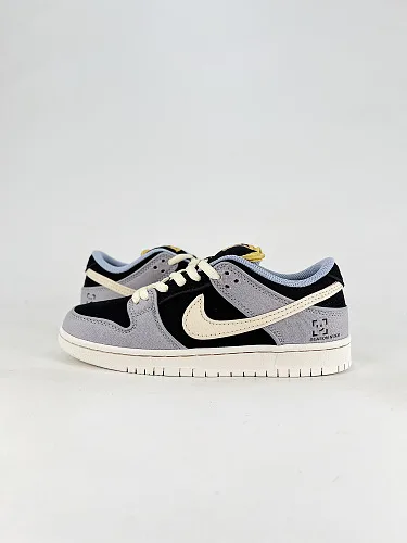 NIKE DUNK SB LOW nuevo colorway