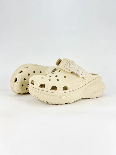 ✅Crocs