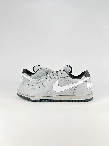 NIKE DUNK SB LOW nuevo colorway