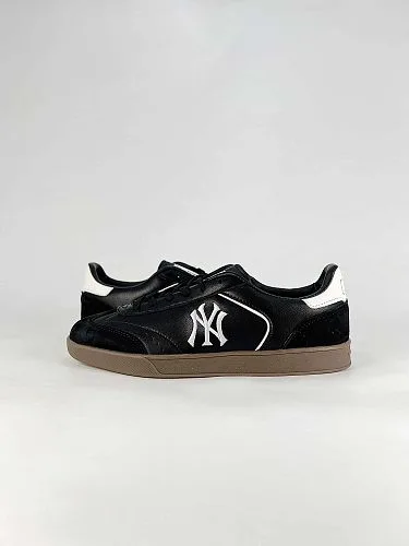 MLB Clubbie