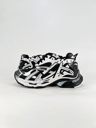 Balenciaga Runner