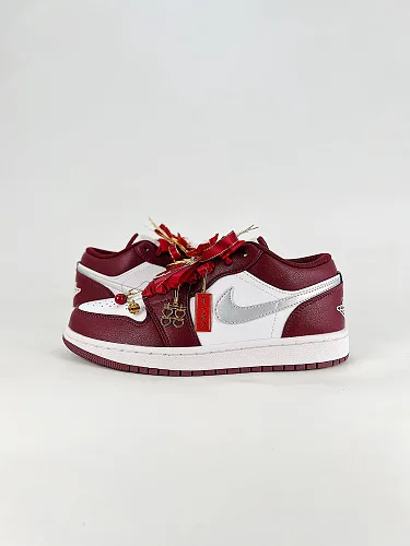 NK Dunk Low low top