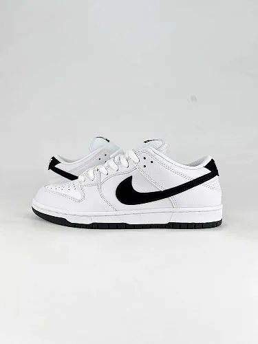 NIKE DUNK SB LOW nuevo colorway