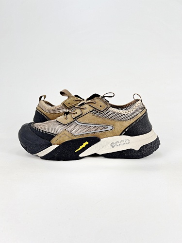 Nike V5 RNR versatile low top año del caballo limited edition