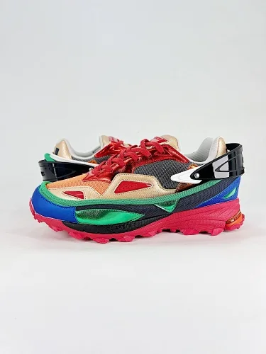 RAF SIMONS RESPONSE TRAIL""