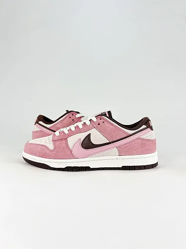 Nike Dunk Low SE