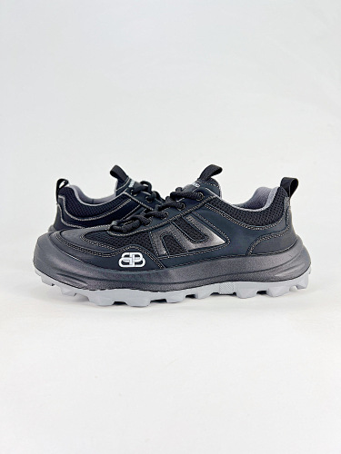 BalenciagaBalenciaga dad shoe