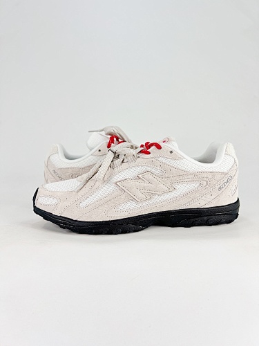 New Balance 204L