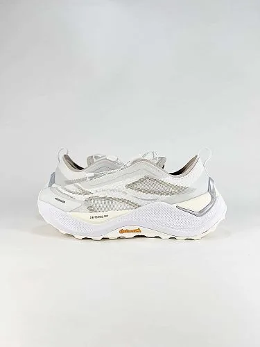 adidas HOLO PEAK
